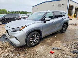 TOYOTA HIGHLANDER XLE