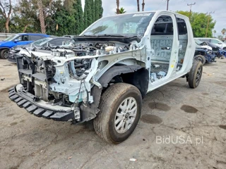 TOYOTA TACOMA SR5