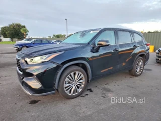 TOYOTA HIGHLANDER PLATINUM
