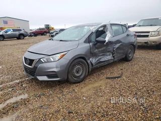 NISSAN VERSA S