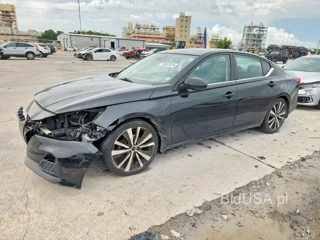 NISSAN ALTIMA SR