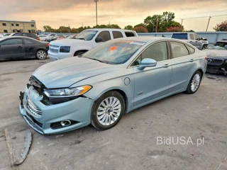 FORD FUSION TITANIUM PHEV
