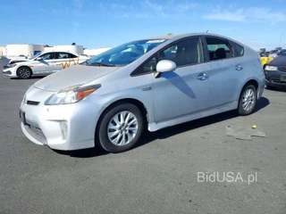 TOYOTA PRIUS PLUG-IN HYBRID BASE