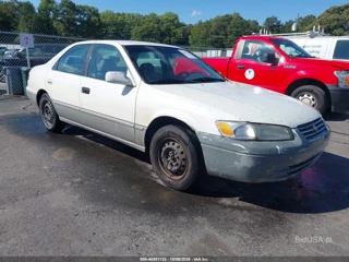 TOYOTA TOYOTA CAMRY LE
