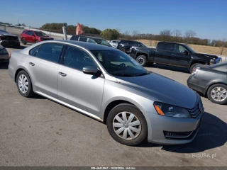 VOLKSWAGEN VOLKSWAGEN PASSAT 2.5L S