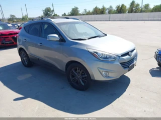 HYUNDAI HYUNDAI TUCSON SE