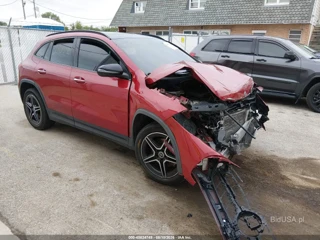 MERCEDES-BENZ MERCEDES-BENZ GLA 250