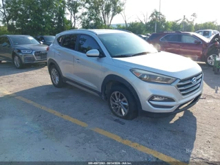 HYUNDAI HYUNDAI TUCSON SE