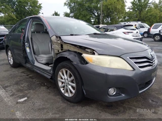 TOYOTA TOYOTA CAMRY XLE V6