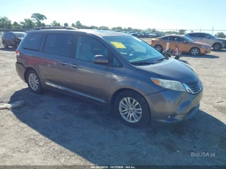 TOYOTA TOYOTA SIENNA XLE V6 8 PASSENGER