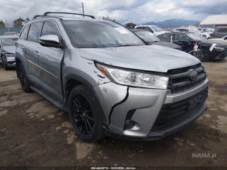 TOYOTA TOYOTA HIGHLANDER SE
