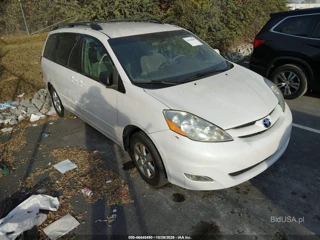 TOYOTA TOYOTA SIENNA XLE