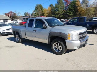 CHEVROLET CHEVROLET SILVERADO 1500 LT