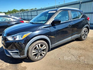 NISSAN KICKS SV