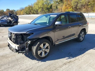 TOYOTA HIGHLANDER LIMITED