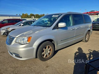 CHRYSLER TOWN & COUNTRY TOURING