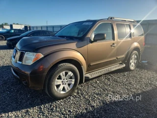 NISSAN PATHFINDER XE