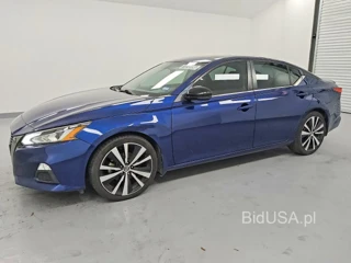 NISSAN ALTIMA SR
