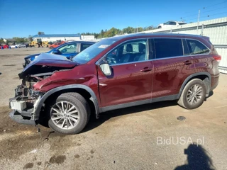 TOYOTA HIGHLANDER XLE
