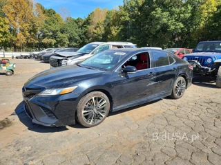 TOYOTA CAMRY XSE