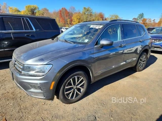 VOLKSWAGEN TIGUAN SE