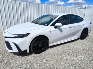 TOYOTA CAMRY SE