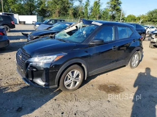 NISSAN KICKS S