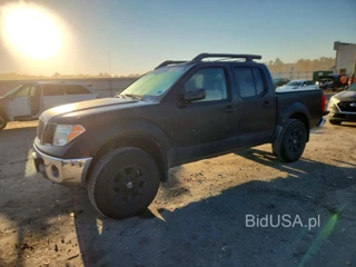 NISSAN FRONTIER SE