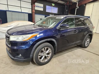 TOYOTA HIGHLANDER XLE