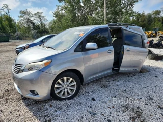 TOYOTA SIENNA XLE 7-PASSENGER