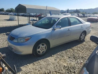 TOYOTA CAMRY LE V6
