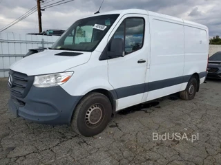 MERCEDES-BENZ SPRINTER 2500