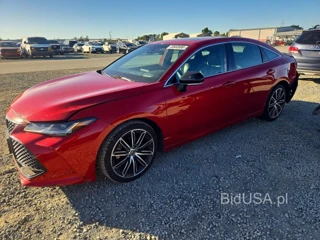 TOYOTA AVALON TOURING