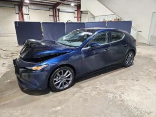 MAZDA 3 PREFERRED