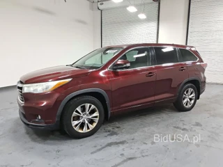TOYOTA HIGHLANDER LE PLUS