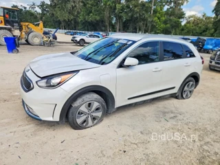 KIA NIRO EX
