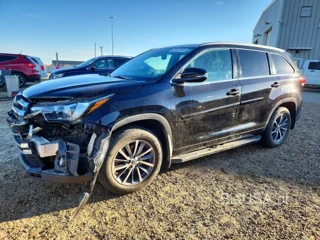 TOYOTA HIGHLANDER SE