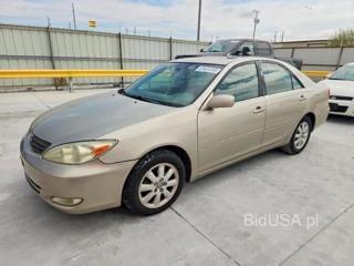 TOYOTA CAMRY XLE