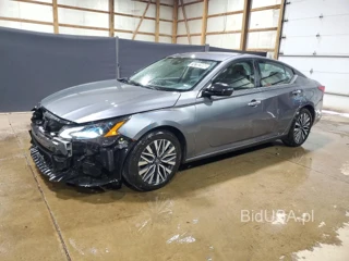 NISSAN ALTIMA SV