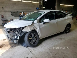 NISSAN VERSA SV