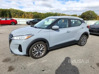 NISSAN KICKS SV