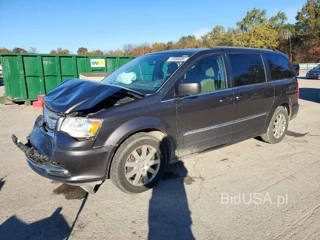CHRYSLER TOWN & COUNTRY TOURING