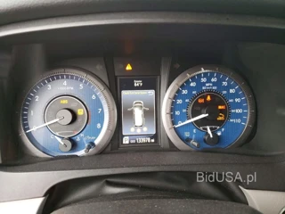TOYOTA SIENNA XLE 8-PASSENGER