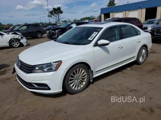 VOLKSWAGEN PASSAT SE