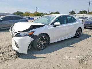 TOYOTA CAMRY SE