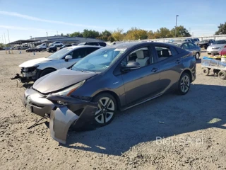 TOYOTA PRIUS THREE TOURING