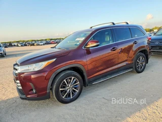 TOYOTA HIGHLANDER XLE