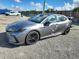 TOYOTA CAMRY XSE