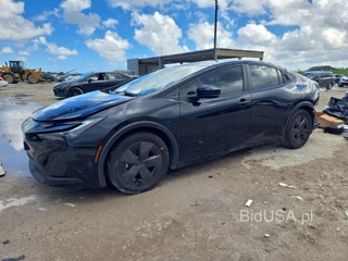 TOYOTA PRIUS LE