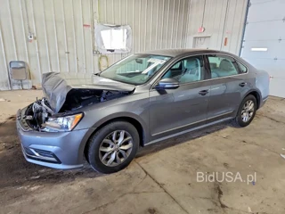 VOLKSWAGEN PASSAT S